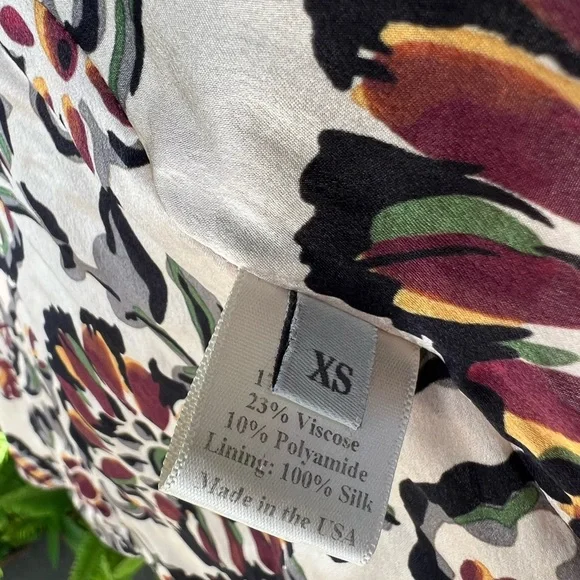 Rodarte White and Burgundy Floral Print Silk Charmeuse Blouse with Collar | FW16 - Picture 10 of 16